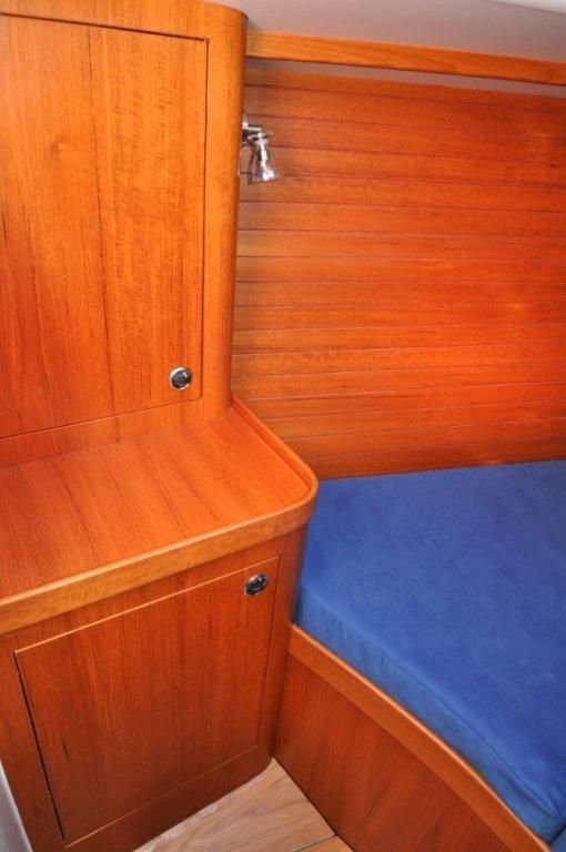 Finn Flyer 32 CR interior